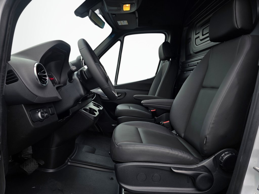 New 2026 Mercedes-Benz Sprinter 2500 image 27