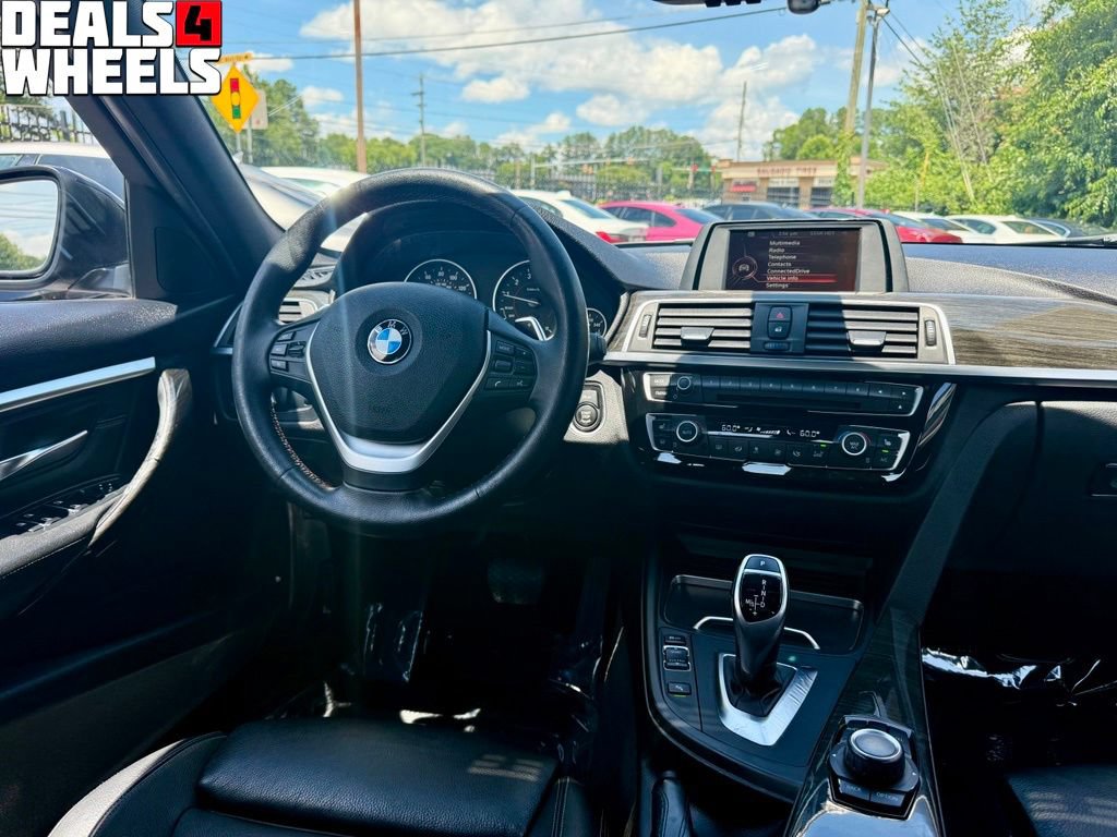 Used 2016 BMW 328i xDrive Sedan AWD/4WD image 17