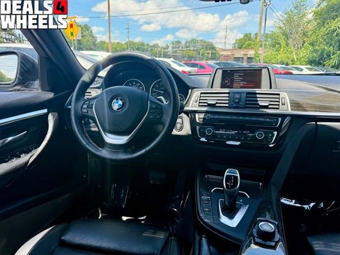 Used 2016 BMW 328i xDrive Sedan AWD/4WD image 17