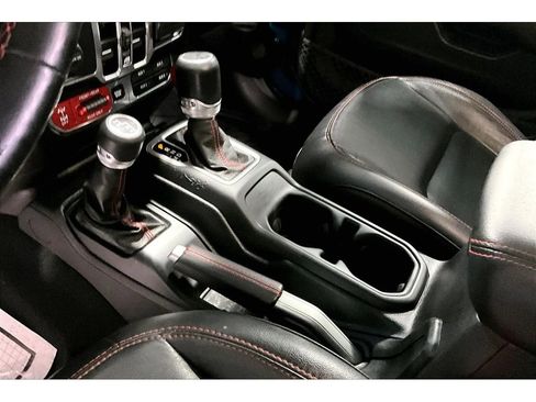 Used 2020 Jeep Wrangler Unlimited Rubicon AWD/4WD image 16