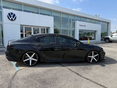 Used 2025 Toyota Camry SE w/ Convenience Package FWD image 7