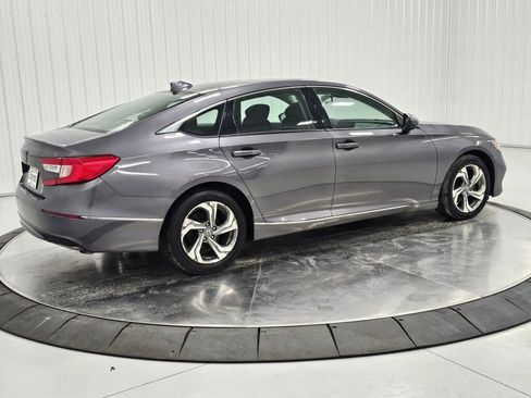 Used 2018 Honda Accord EX image 5