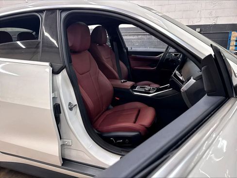 Used 2024 BMW i4 eDrive35 w/ Premium Package RWD image 10