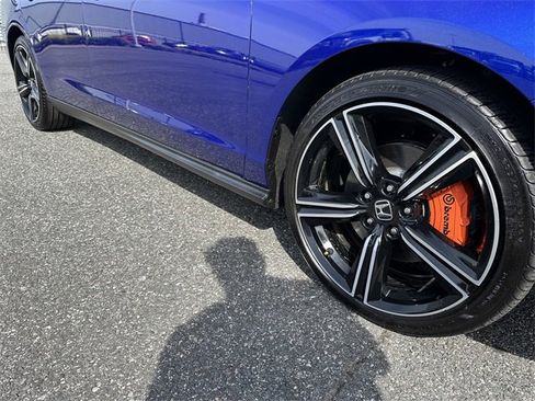 Used 2024 Honda Accord Sport image 11