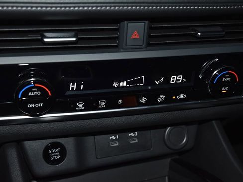 Used 2025 Nissan Rogue SV image 12