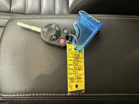 Used 2018 Ford Escape SEL image 33