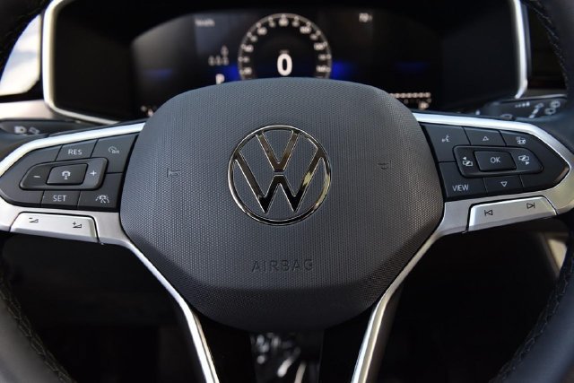 New 2027 Volkswagen Taos SE AWD/4WD image 19