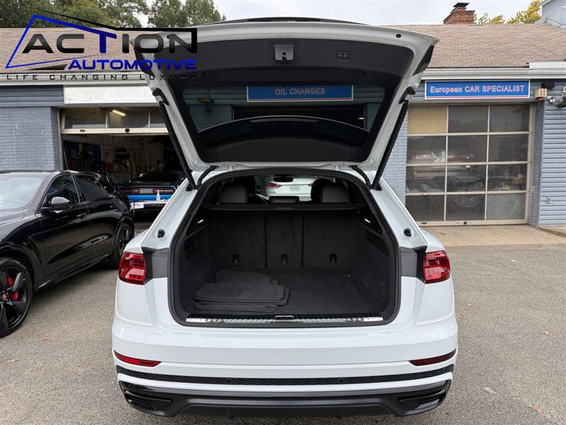 Used 2022 Audi Q8 Prestige AWD/4WD image 19