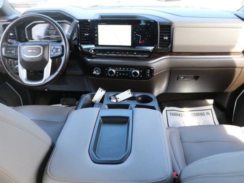 Used 2024 GMC Sierra 1500 SLT AWD/4WD image 16