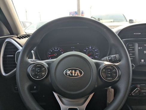 Used 2020 Kia Soul S FWD image 20