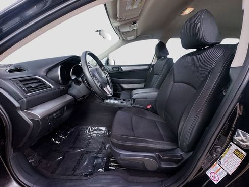 Used 2017 Subaru Outback 2.5i AWD/4WD image 23