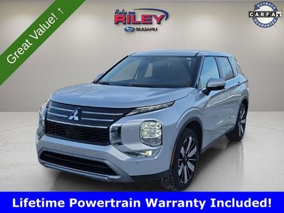 Used 2025 Mitsubishi Outlander SE