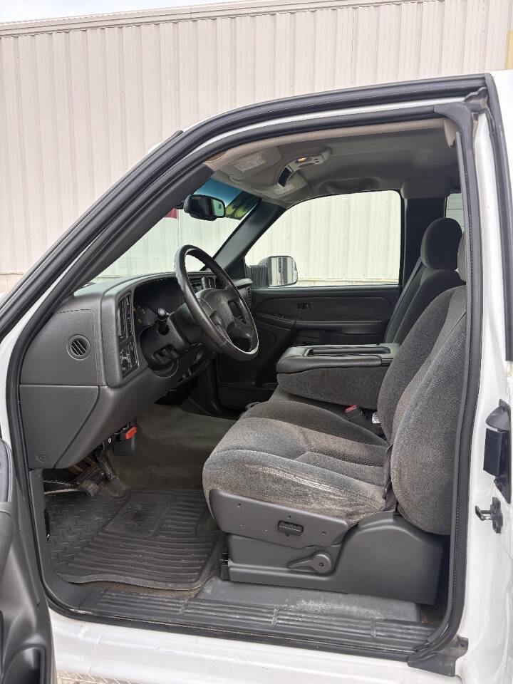 Used 2003 Chevrolet Silverado 2500 LS AWD/4WD image 6