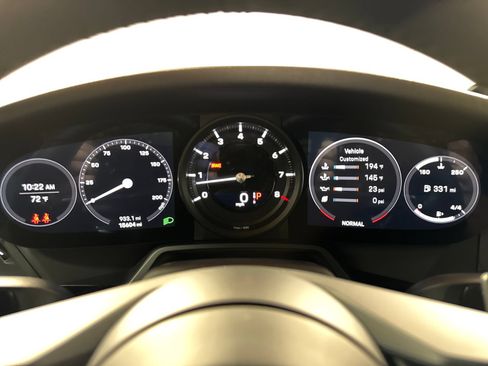 Used 2024 Porsche 911 Carrera T RWD image 20