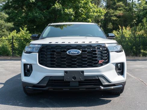 New 2026 Ford Explorer ST AWD/4WD image 4