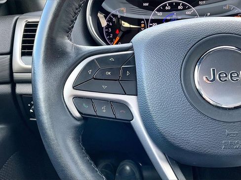 Used 2019 Jeep Grand Cherokee Altitude image 19
