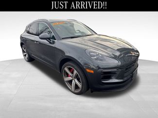 Used 2023 Porsche Macan S video 1