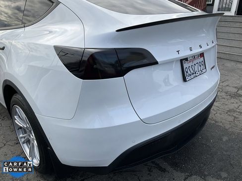 Used 2020 Tesla Model Y Long Range image 85
