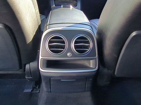 Used 2015 Mercedes-Benz S 550 4MATIC Sedan image 32