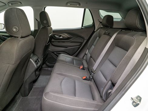 Used 2022 GMC Terrain SLE image 28