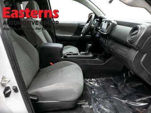 Used 2020 Toyota Tacoma SR RWD image 21