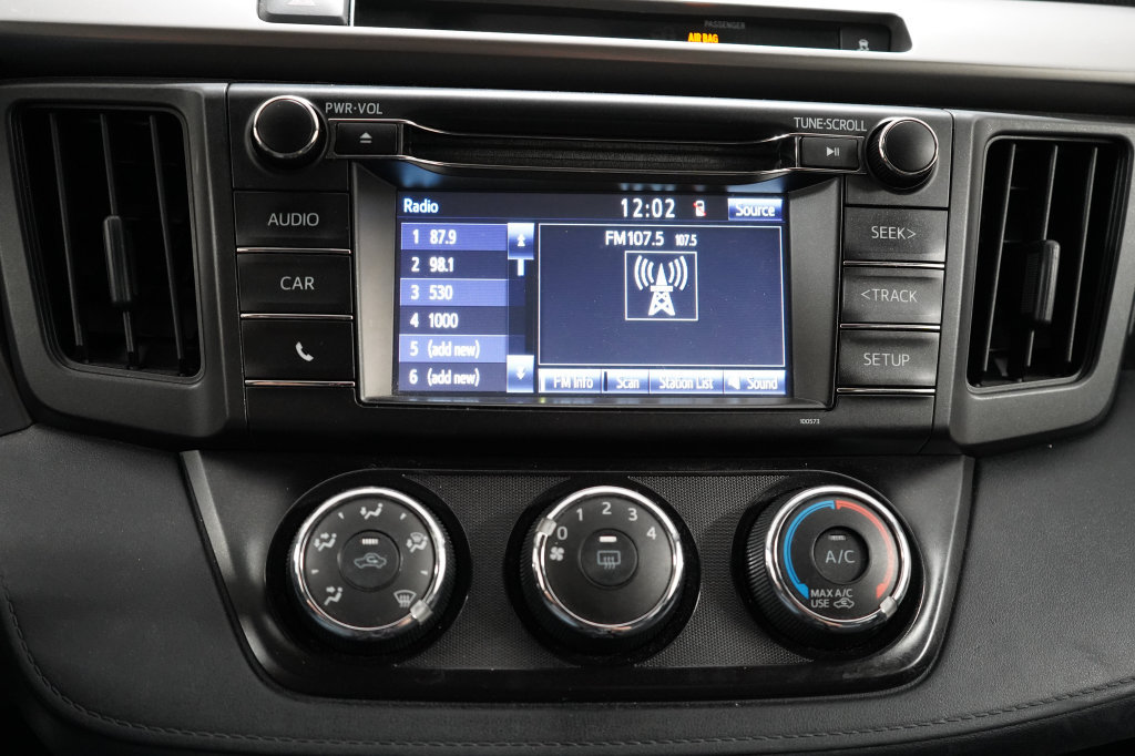 Used 2016 Toyota RAV4 LE AWD/4WD image 26