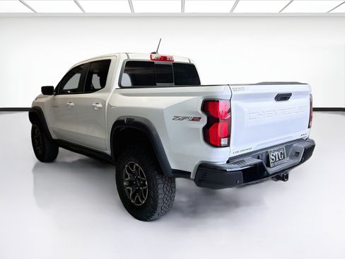 Used 2024 Chevrolet Colorado ZR2 w/ ZR2 Convenience Package III AWD/4WD image 6