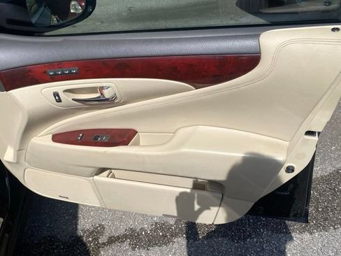 Used 2010 Lexus LS 460 AWD image 28