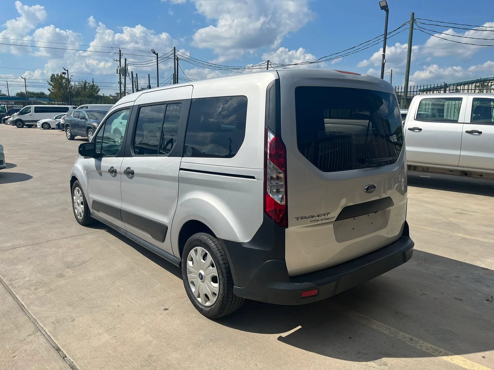 Used 2021 Ford Transit Connect XL FWD image 4