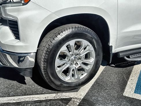 Used 2023 Chevrolet Silverado 1500 LTZ w/ Technology Package image 33