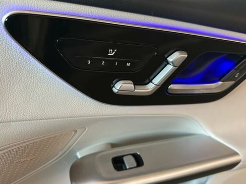 Certified 2025 Mercedes-Benz GLC 300 image 21