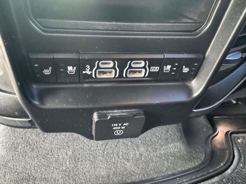 Used 2020 RAM 1500 Limited image 21