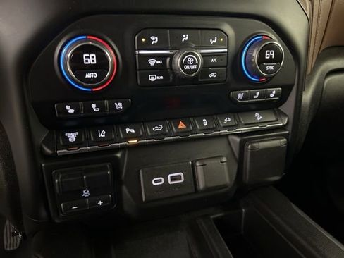 Used 2020 Chevrolet Silverado 3500 High Country w/ Z71 Off-Road Package AWD/4WD image 21