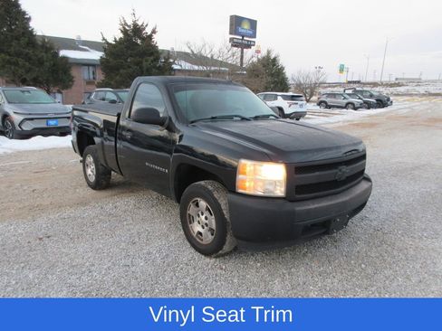 Used 2007 Chevrolet Silverado 1500 W/T image 2