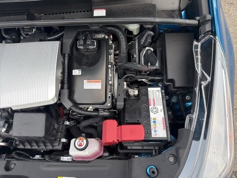 Used 2022 Toyota Prius LE image 30