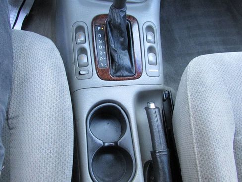 Used 2000 Saturn L-Series LS2 image 36