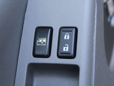 Used 2019 Nissan Frontier SV w/ Value Truck Package RWD image 23