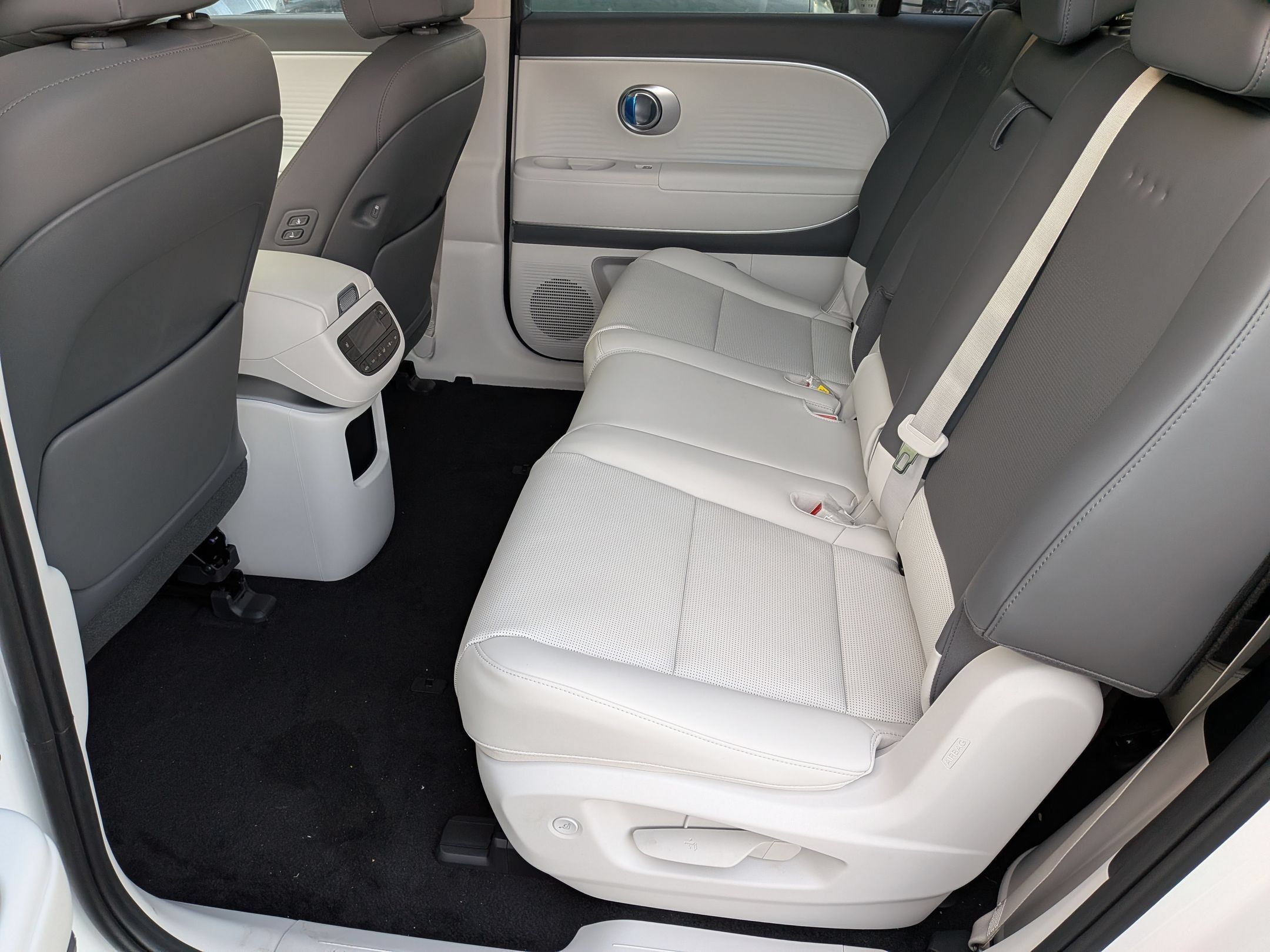 New 2026 Hyundai Ioniq 9 SEL AWD/4WD image 19