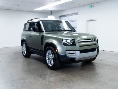 Used 2022 Land Rover Defender 90 image 19