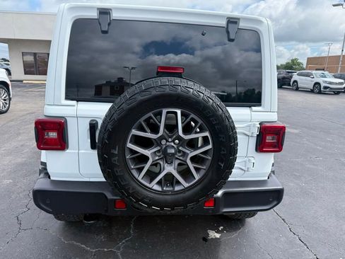 Used 2024 Jeep Wrangler Unlimited Sahara w/ Technology Group AWD/4WD image 7