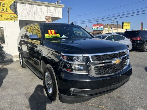 Used 2017 Chevrolet Suburban LT image 35
