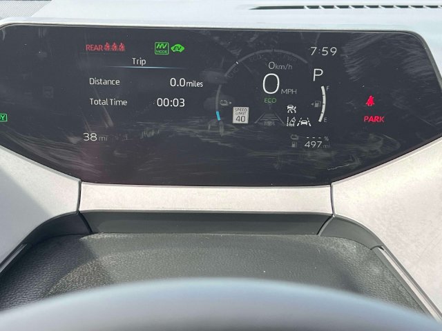 Used 2026 Toyota Prius Plug-In Hybrid FWD image 30