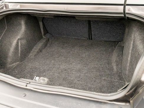 Used 2023 Dodge Challenger SXT image 10