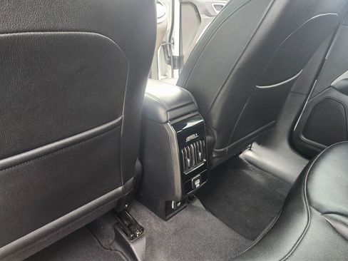 Used 2024 Jeep Compass Latitude image 10