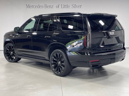 Used 2026 Cadillac Escalade Platinum Sport w/ LPO, ONYX Package AWD/4WD image 3