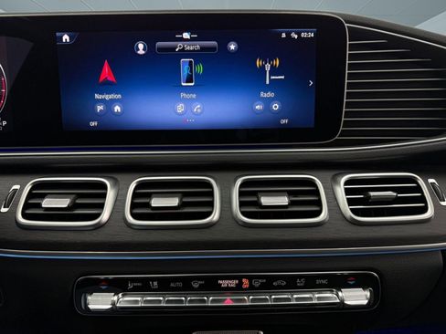 Used 2024 Mercedes-Benz GLE 450 4MATIC image 29