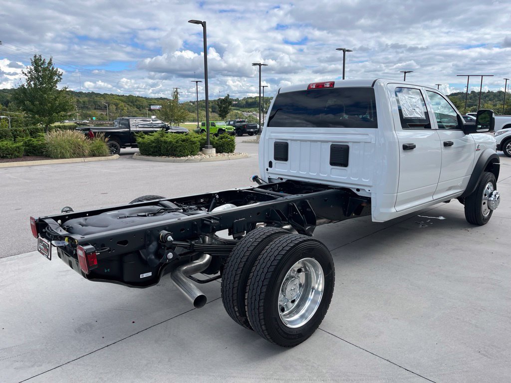 New 2027 RAM 5500 Tradesman AWD/4WD image 19