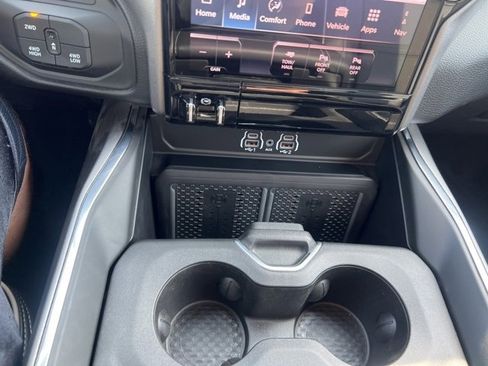 Used 2025 RAM 2500 Laramie image 24