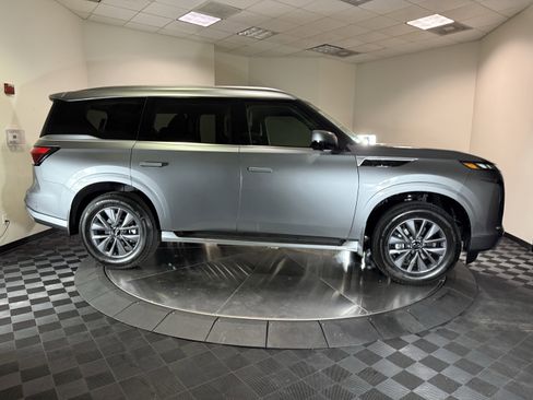 New 2026 INFINITI QX80 Pure RWD image 8