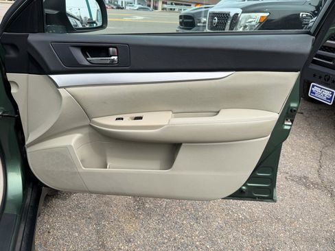 Used 2012 Subaru Outback 2.5i Premium w/ All-Weather Pkg image 24
